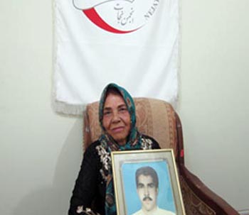 گفتگویی با مادر جواد عرب درگی؛ از اسیران فرقه رجوی