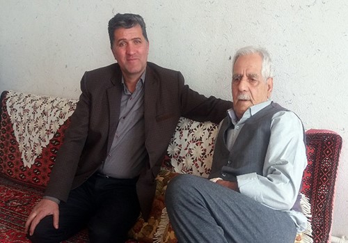 پدرِ چشم انتظارِ اصغر محمدی کامیاب: برای بازگشت پسرم لحظه شماری می کنم
