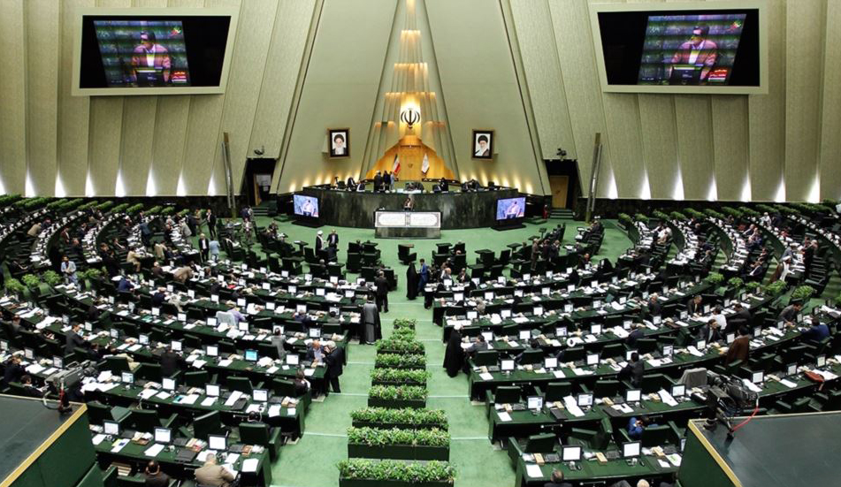 به بهانه تصویب C.F.T در مجلس ایران: چرا آمریکا از فرقه تروریست رجوی حمایت می کند؟