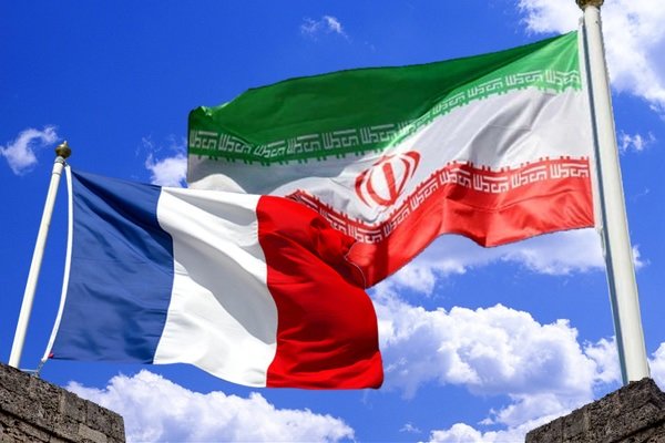نحوه پوشش اخبار فرانسه و ایران در سایت های فرقه منفور رجوی:  وقایع فرانسه نشان داد فرقه رجوی تا چه میزان وطن فروش است