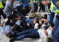 فیلم / آتش گرفتن خائنین به ملت از موفقیت ایران در دیپلماسی خارجی فیلم / آتش گرفتن خائنین به ملت از موفقیت ایران در دیپلماسی خارجی