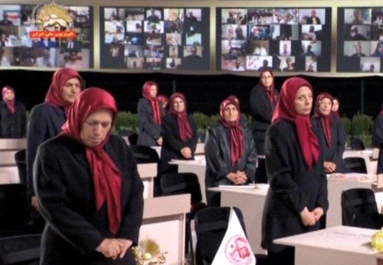 نگاهی به کینه ها و حسادت های زنانه میان زنان ردیف اول در فرقه سرکوبگر رجوی:  وقتی زنان شورایی ایستاده می خوابند!