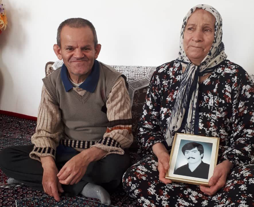 جیران محمدی، مادر سالخورده یکی از جداشده های فرقه رجوی: تمنا می‌کنم که زمینه بازگشت «باقر محمدی» به وطن عزیزمان فراهم گردد