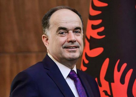 گزارشی از چشم‌انداز اقتصادی آلبانی در سال ۲۰۲۲ پس از روی کار آمدن رئیس جمهور جدید