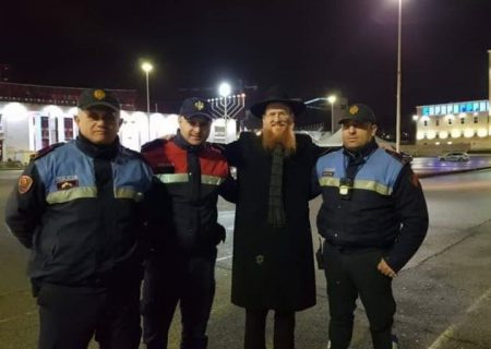 دیدار مشکوک یک خاخام صهیونیستی با بازجوهای اعضای آسیلا در آلبانی + سند تصویری