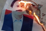 آتش کشیدن تصویر مسعود رجوی در اشرف ۳ / در توبه باز است، همین شب ها کار را تمام کنید