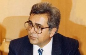 کاظم رجوی کیست؟
