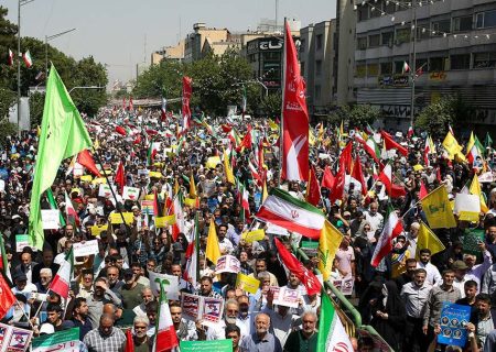 دریغ است که ایران ویران شود، کُنام پلنگان و شیران شود
