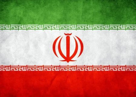 ایرانی در هنگامِ تجاوزِ دشمن، یَدِ واحده است