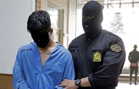 این روزها می‌گذرند، اما وطن فروشان هیچگاه فراموش نمی‌شوند