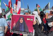 مجاهدین خلق زور زدند، پرچم جمهوری اسلامی در برلین بالا رفت