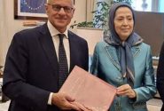 نفرین به این جماعت پست