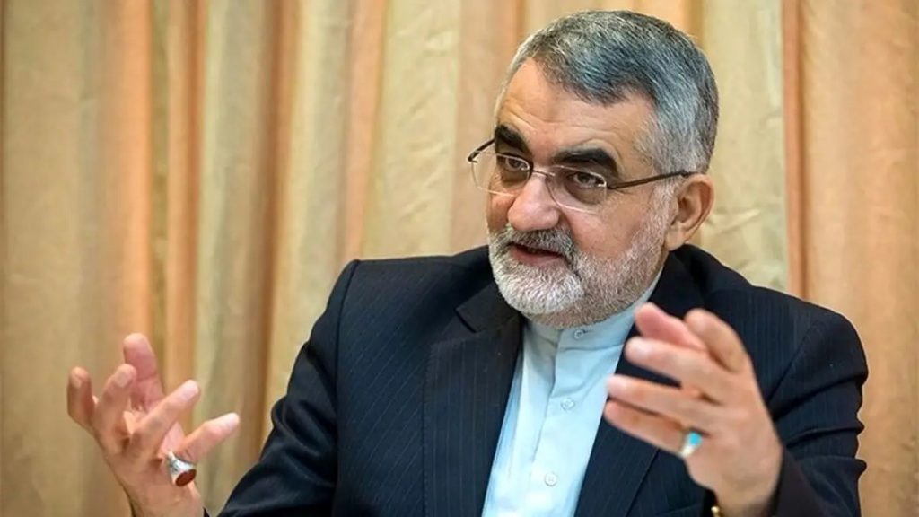 توطئههایی که در کشور خنثی میشود بسیار بوده و نشان از اشراف امنیتی دستگاههای مسئول دارد 1 brojerdi