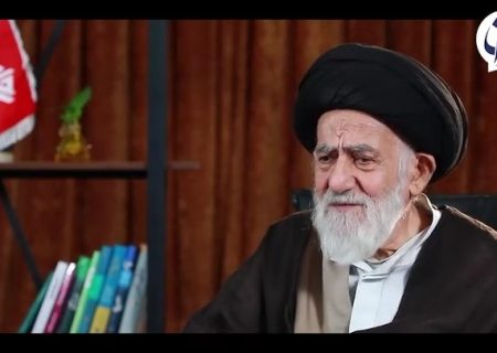 تأکید شهید بهشتی بر فداکاری روحانیت و ضرورت حفظ وحدت مردم