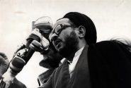 روحانی آزاده‌ای که نسل جوان را بیدار ساخت + فایل صوتی کتاب «دکتر و پیر»