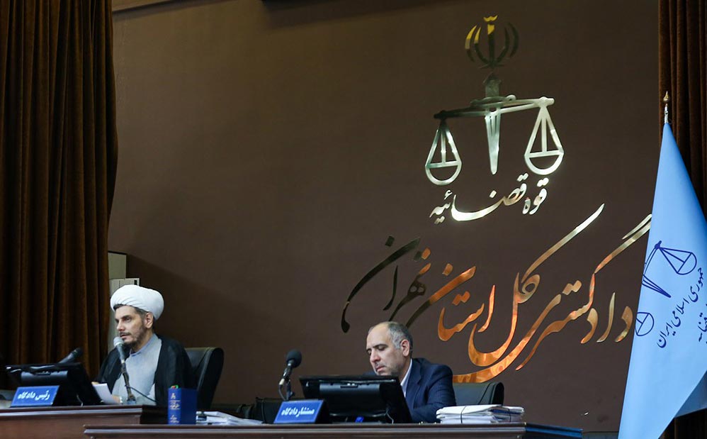 شکایت خواهر شهید از منافقین تقدیم دادگاه شد: پدر و مادرم هزار آرزو برای برادرم داشتند
