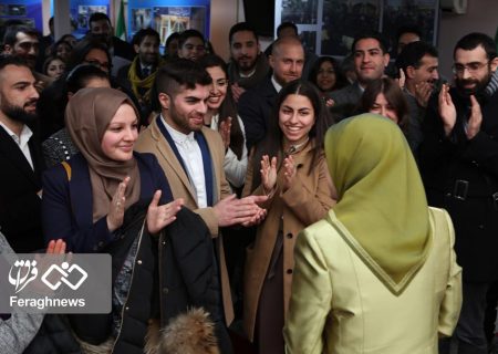 آخرین تقلای تشکیلات زنگ‌زده منافقین در آستانه اخراج از اروپا / گرگ‌صفت‌ها دست به دامن جوانان اجاره‌ای شدند