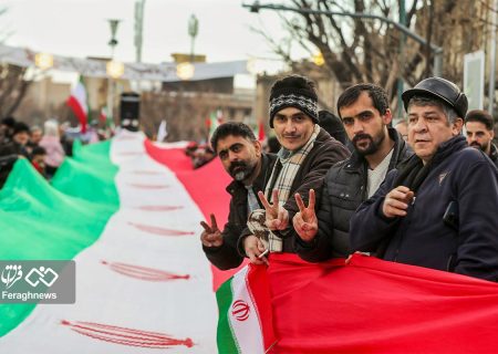 ایران باشکوهی ساختیم که سلاح مردمانش آگاهی و بصیرت است / «وطن» کلیدواژه اتحاد ‌