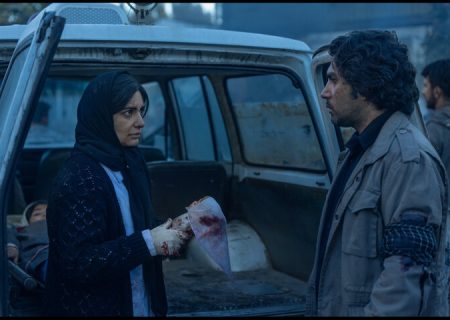 اکران فیلم سینمایی «بازی خونی» در تلوبیون