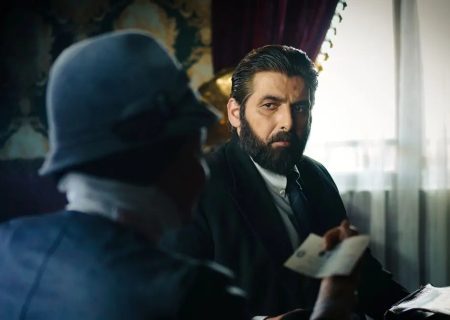 «دو نیمه ماه» روایتگر وعده‌های دروغینی که جوانان را به مسلخ برد / هدف، روشنگری برای نسل جوان