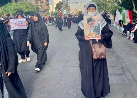 داستان زنی که روزی عضو منافقین بود، اما حالا در تشییع رهبر اشک می‌ریزد
