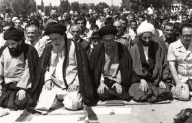 منافقین از این محراب وحشت داشتند