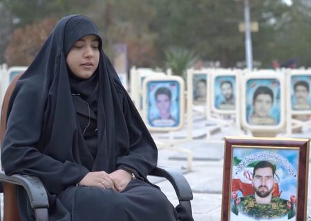 سوختن در عشق پاک و حقیقی / دشمنان می‌خواهند جای شهید و جلاد را عوض کنند